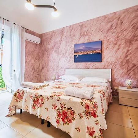 Centro- Benedettini'S Apartament Катания Екстериор снимка