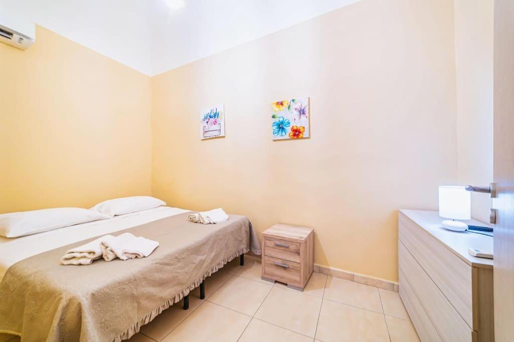 Centro- Benedettini'S Apartament Катания Екстериор снимка
